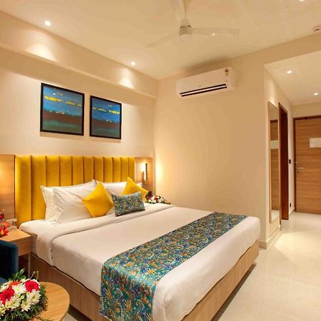 Hotel Park Residency Ayarkunnam Pullappalli Esterno foto