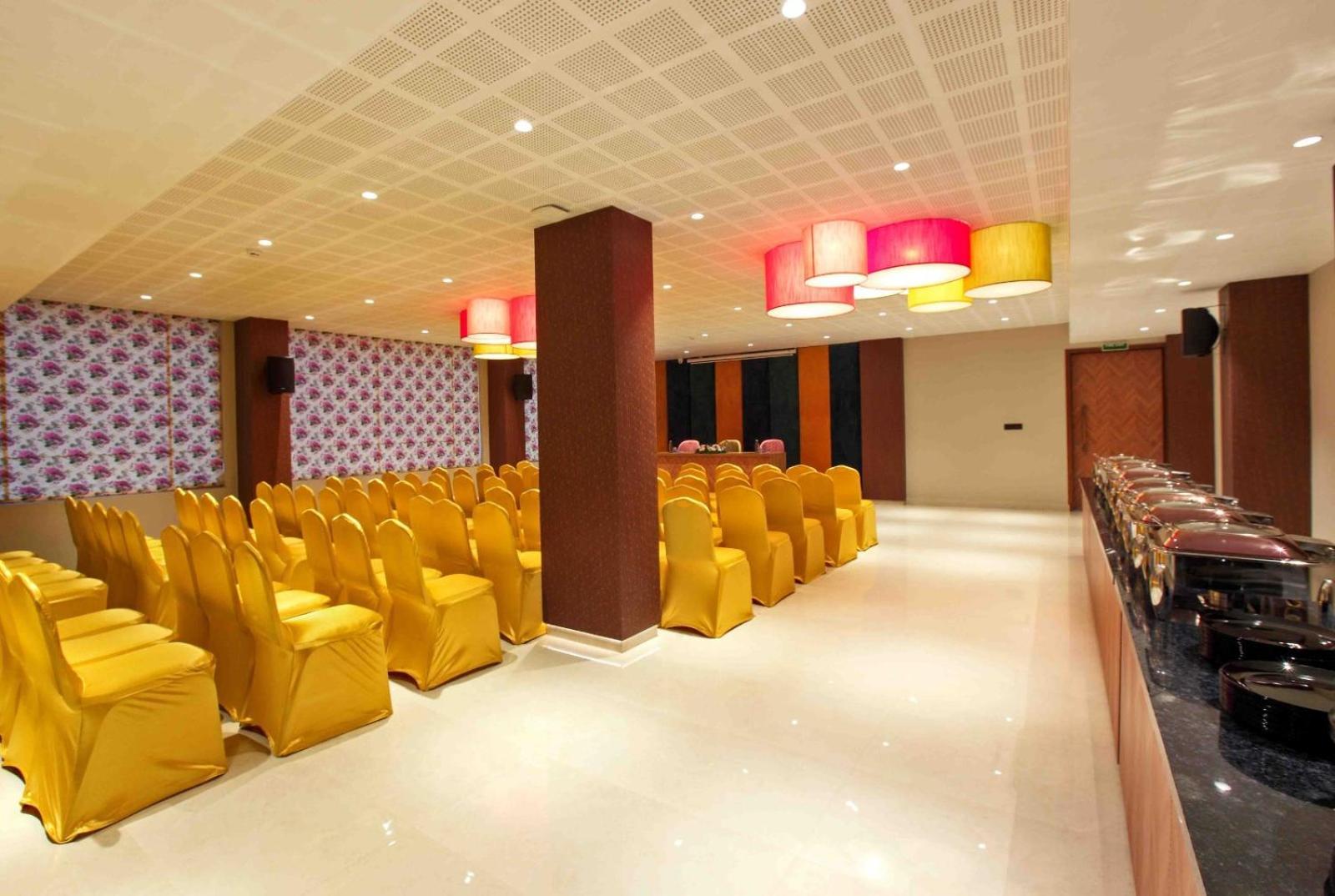Hotel Park Residency Ayarkunnam Pullappalli Esterno foto