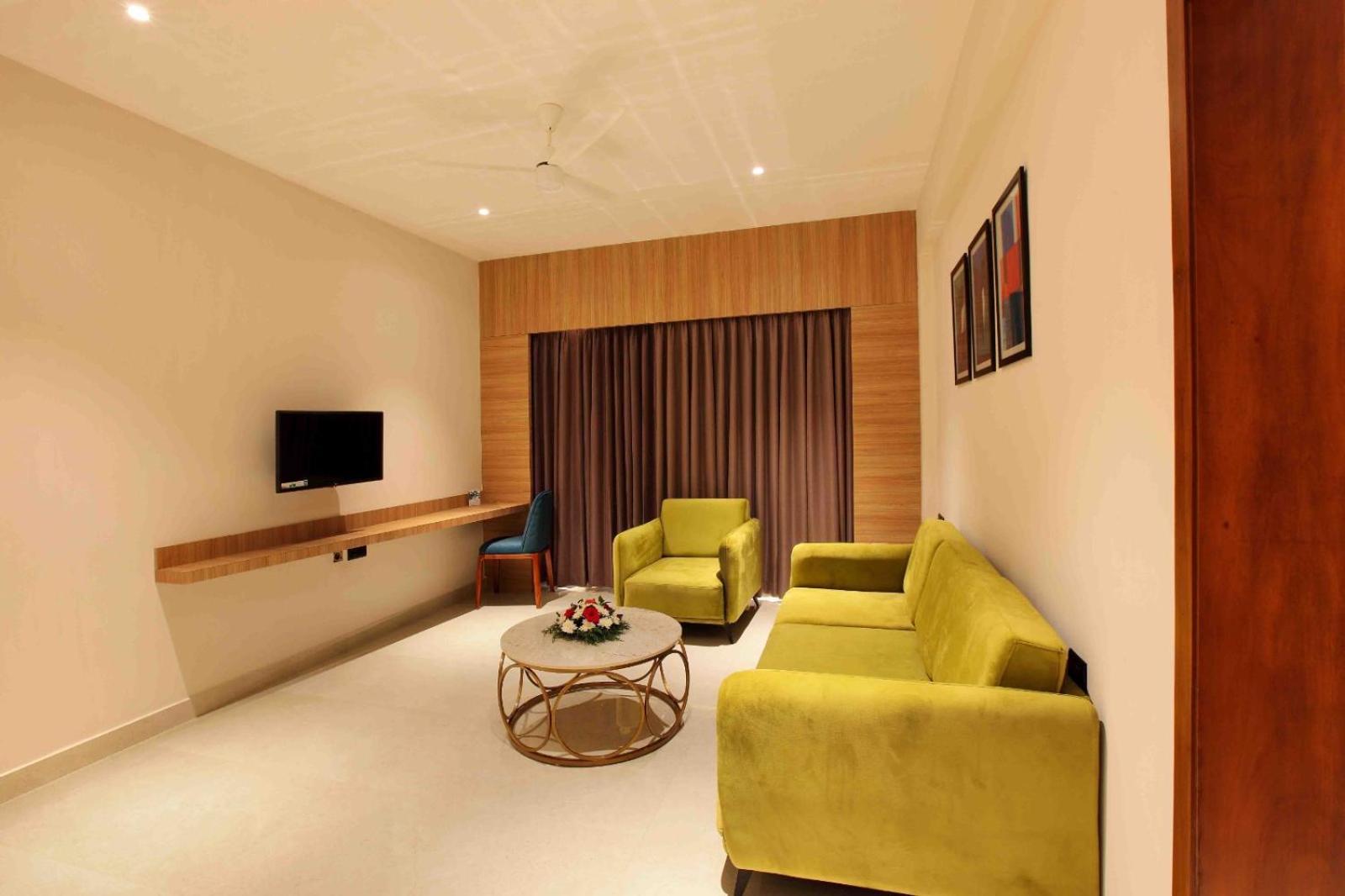 Hotel Park Residency Ayarkunnam Pullappalli Esterno foto