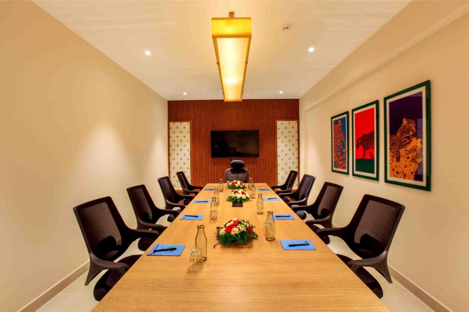Hotel Park Residency Ayarkunnam Pullappalli Esterno foto